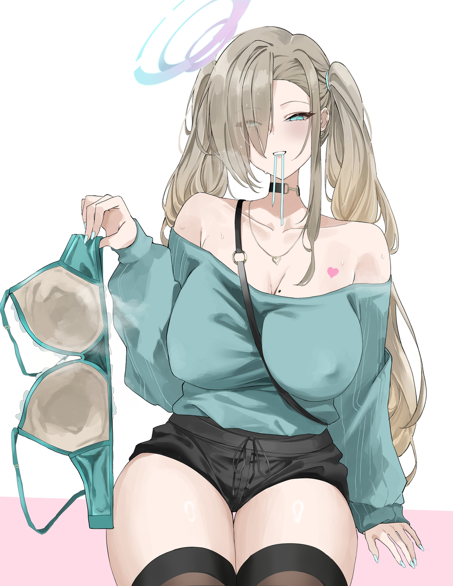 This is a pixiv picture whose title is 🩵🩷.