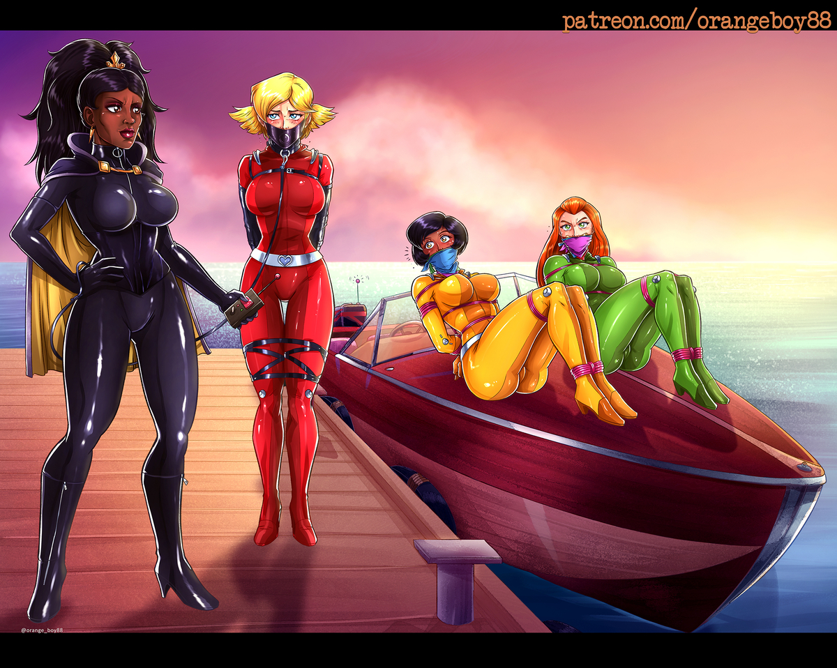 This is a pixiv picture whose title is The Black Mistress and the Spies.