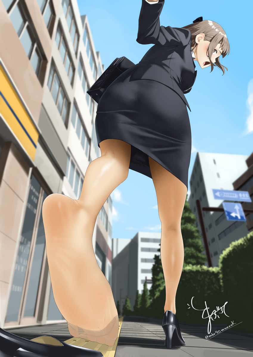 This is a pixiv picture whose title is 街中OL.
