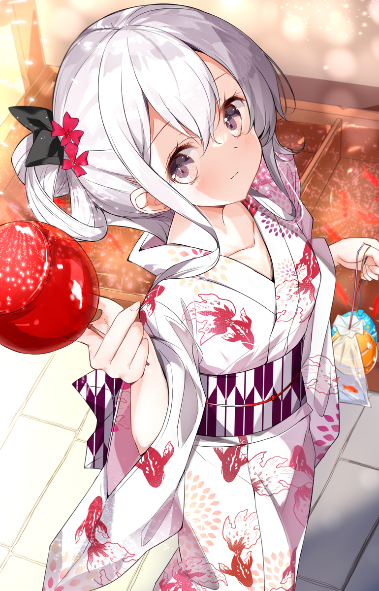 This is a pixiv picture whose title is 「一口食べてもいいですよ…お兄さん」.