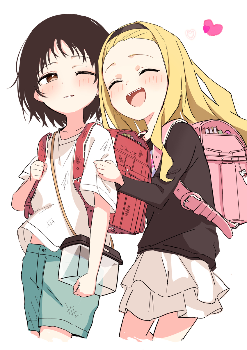 This is a pixiv picture whose title is ハッピーラッキーマリピー.