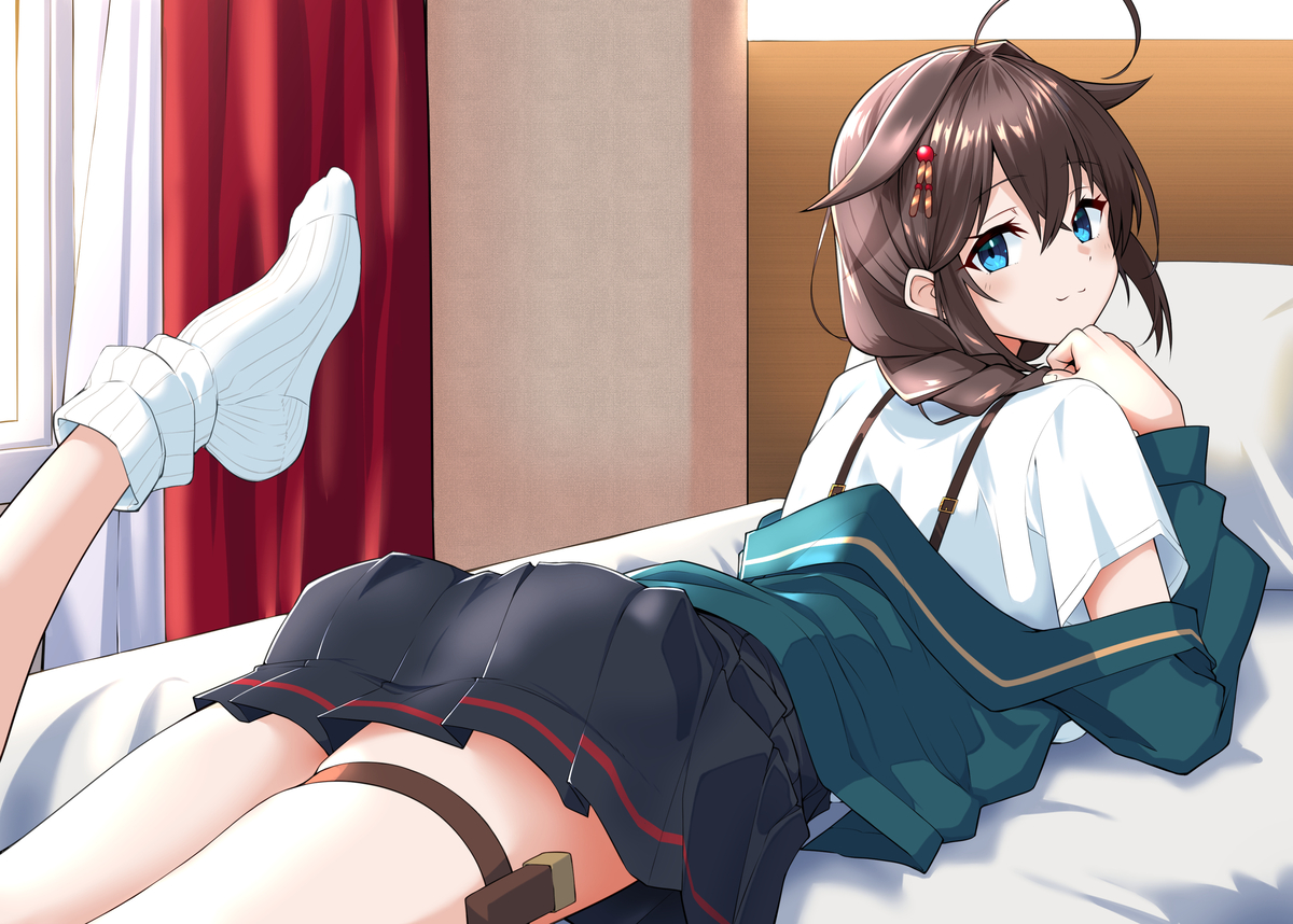 This is a pixiv picture whose title is 「うん？ 何見てるんだい？」.