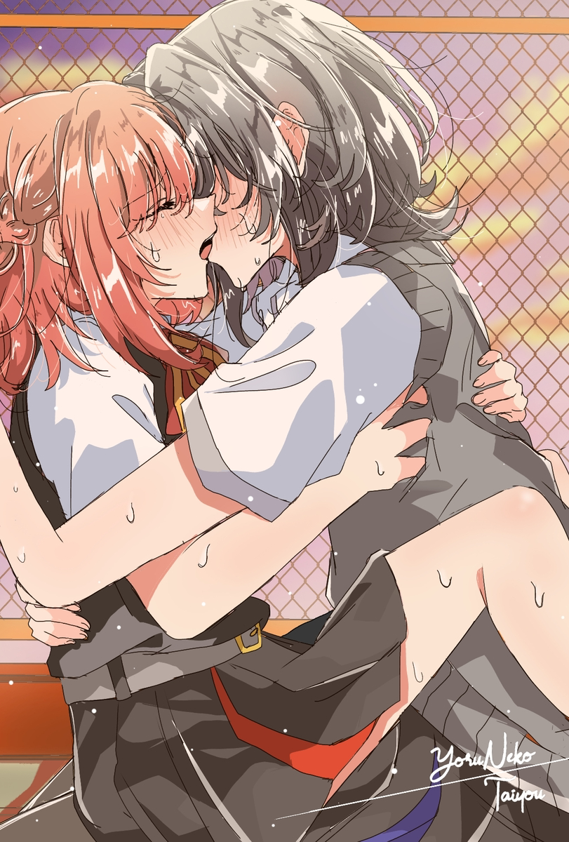 This is a pixiv picture whose title is Rooftop kiss 🖤🧡.