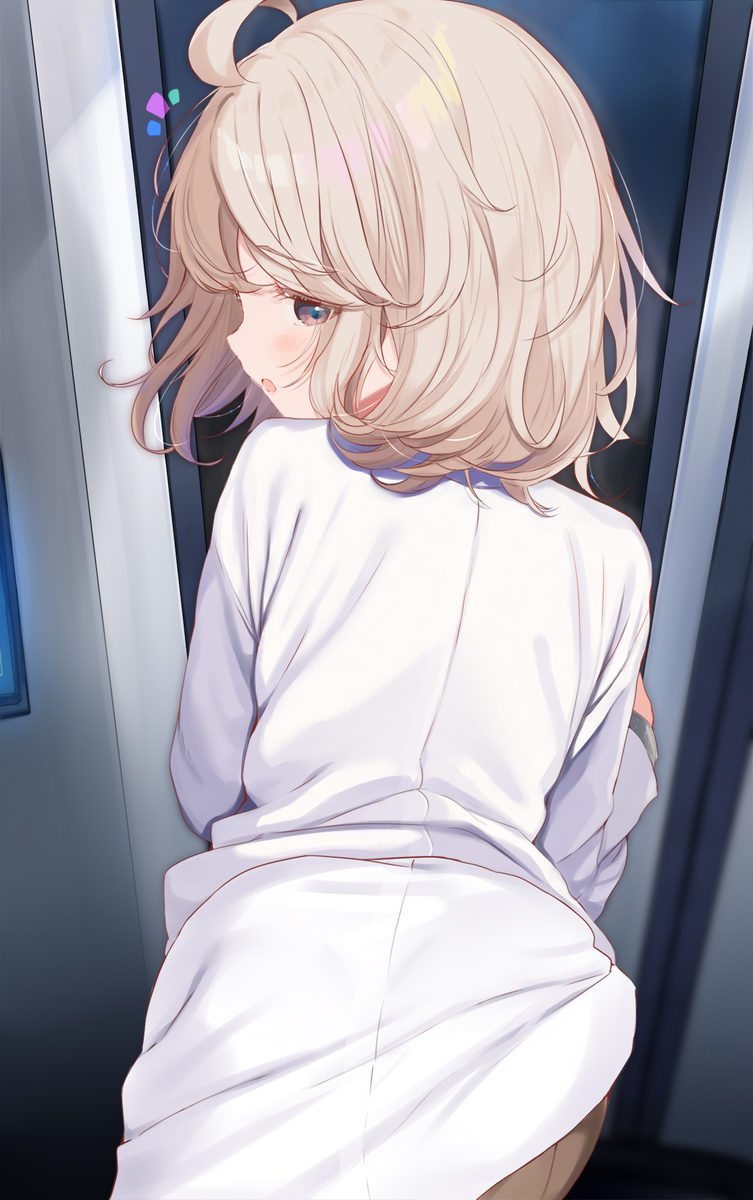 This is a pixiv picture whose title is 夜のエレベーターで.