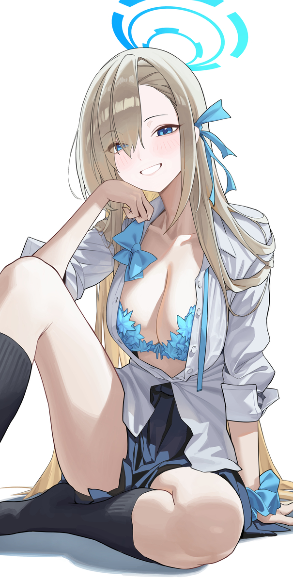 This is a pixiv picture whose title is ブルアカ　アスナ.