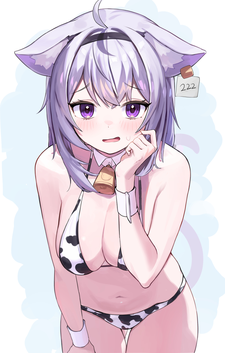 This is a pixiv picture whose title is 牛ビキニおかゆ.