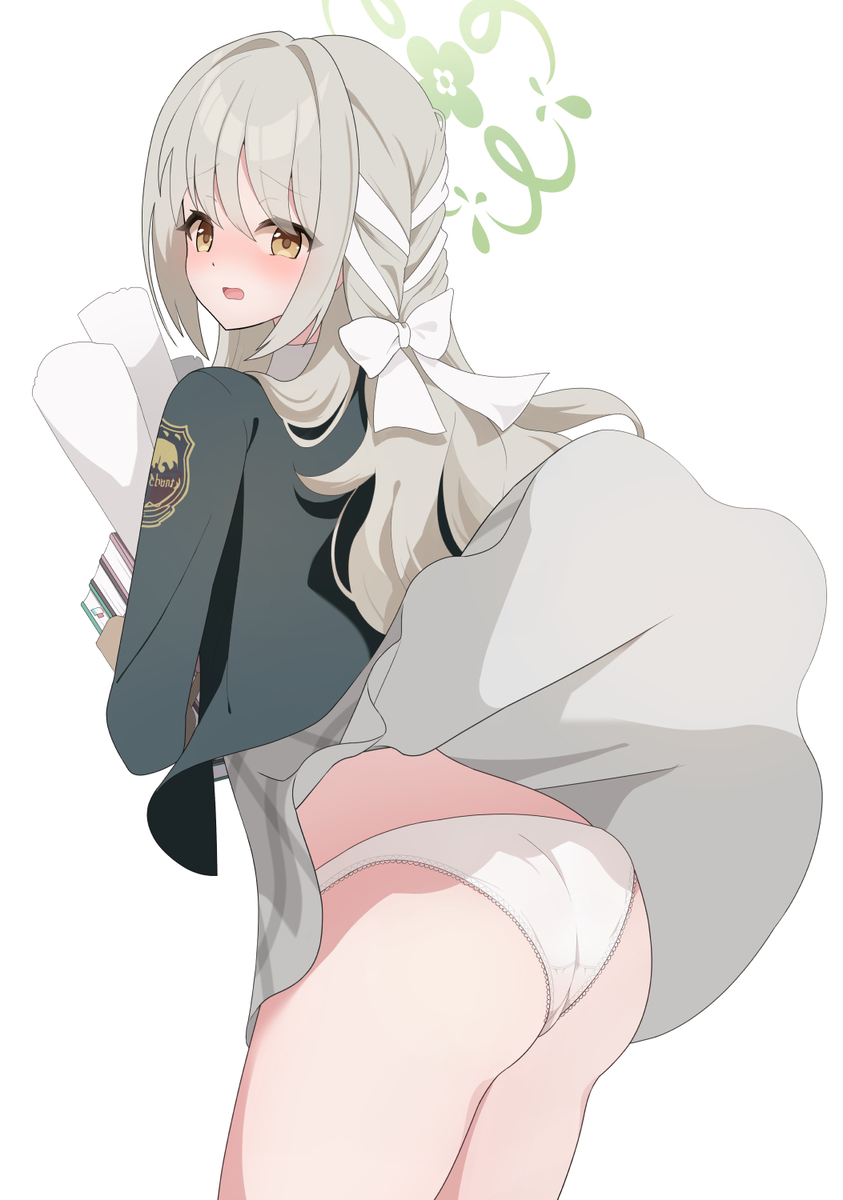 This is a pixiv picture whose title is 風の悪戯.