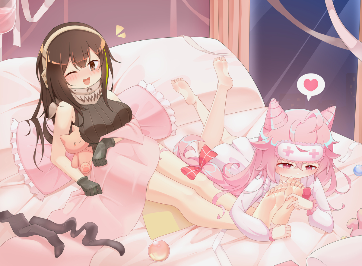 This is a pixiv picture whose title is 客单展示：梦梦子和M4A1的夜间时间.