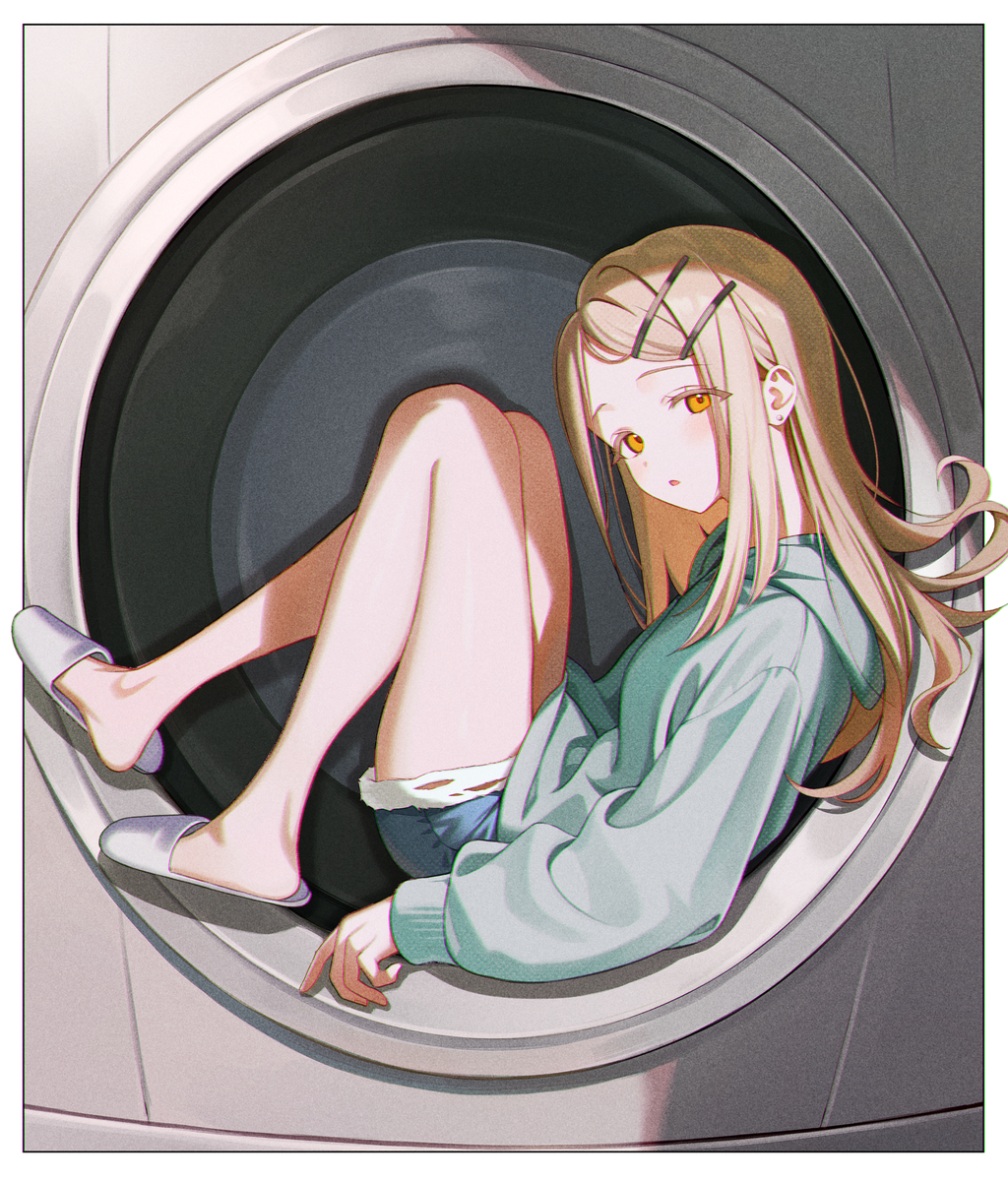 This is a pixiv picture whose title is 篠澤広.