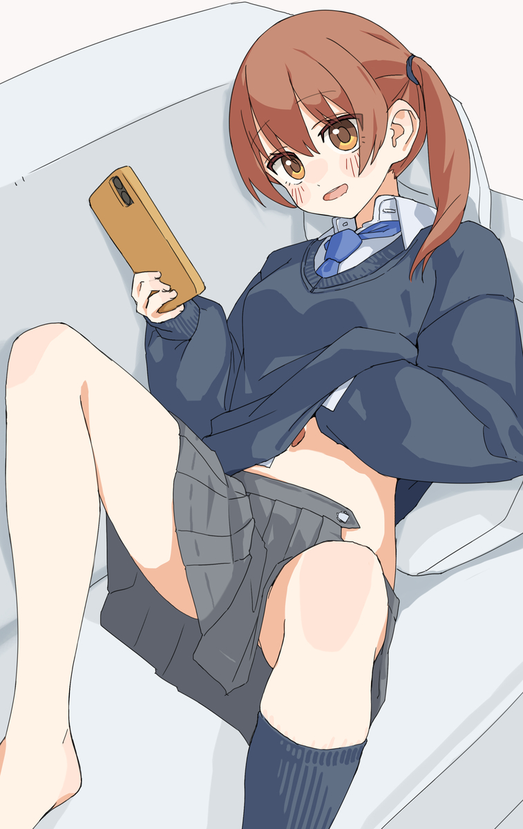 This is a pixiv picture whose title is 家でだらだらしてる子.