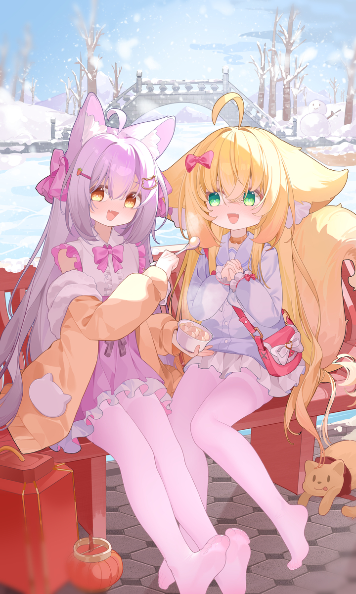 This is a pixiv picture whose title is 贴贴狐.