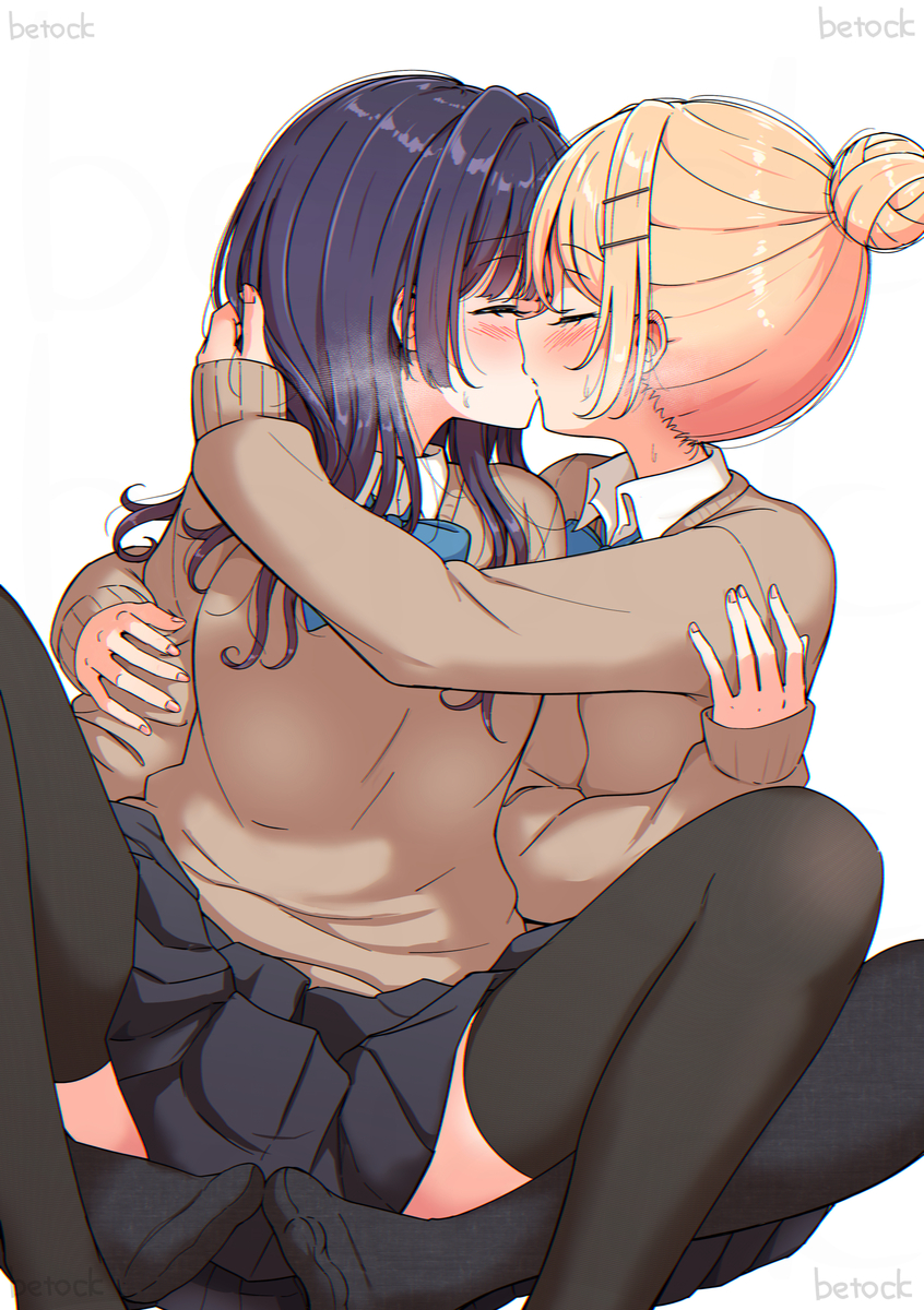 This is a pixiv picture whose title is 熱い百合キス.