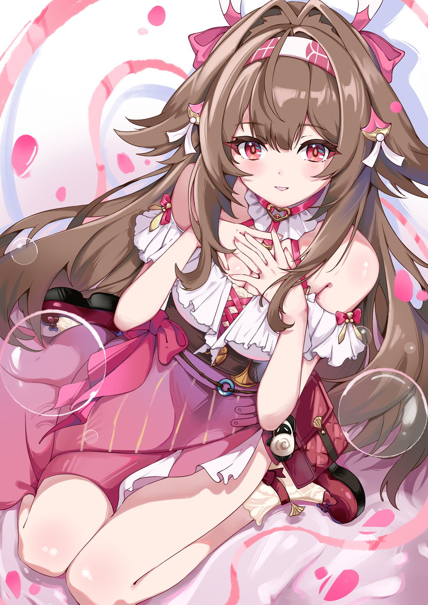 This is a pixiv picture whose title is 新衣服就得俯视角仔细观看.