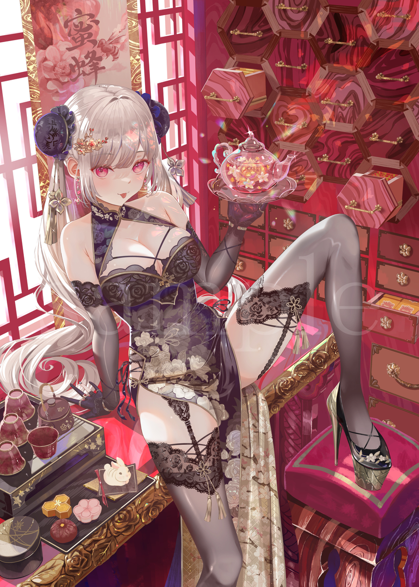 This is a pixiv picture whose title is Honeybee.