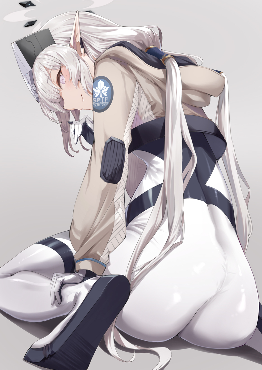 This is a pixiv picture whose title is 臨戦ヒマリ.