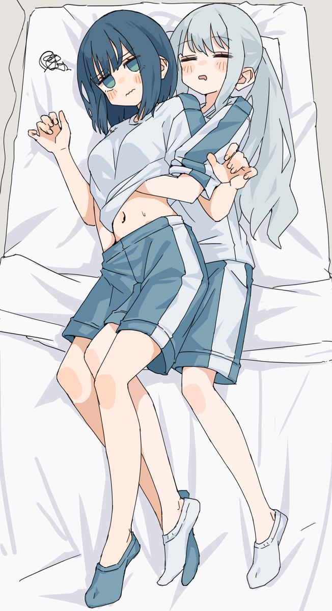 This is a pixiv picture whose title is 寝相が悪いってレベルじゃない.