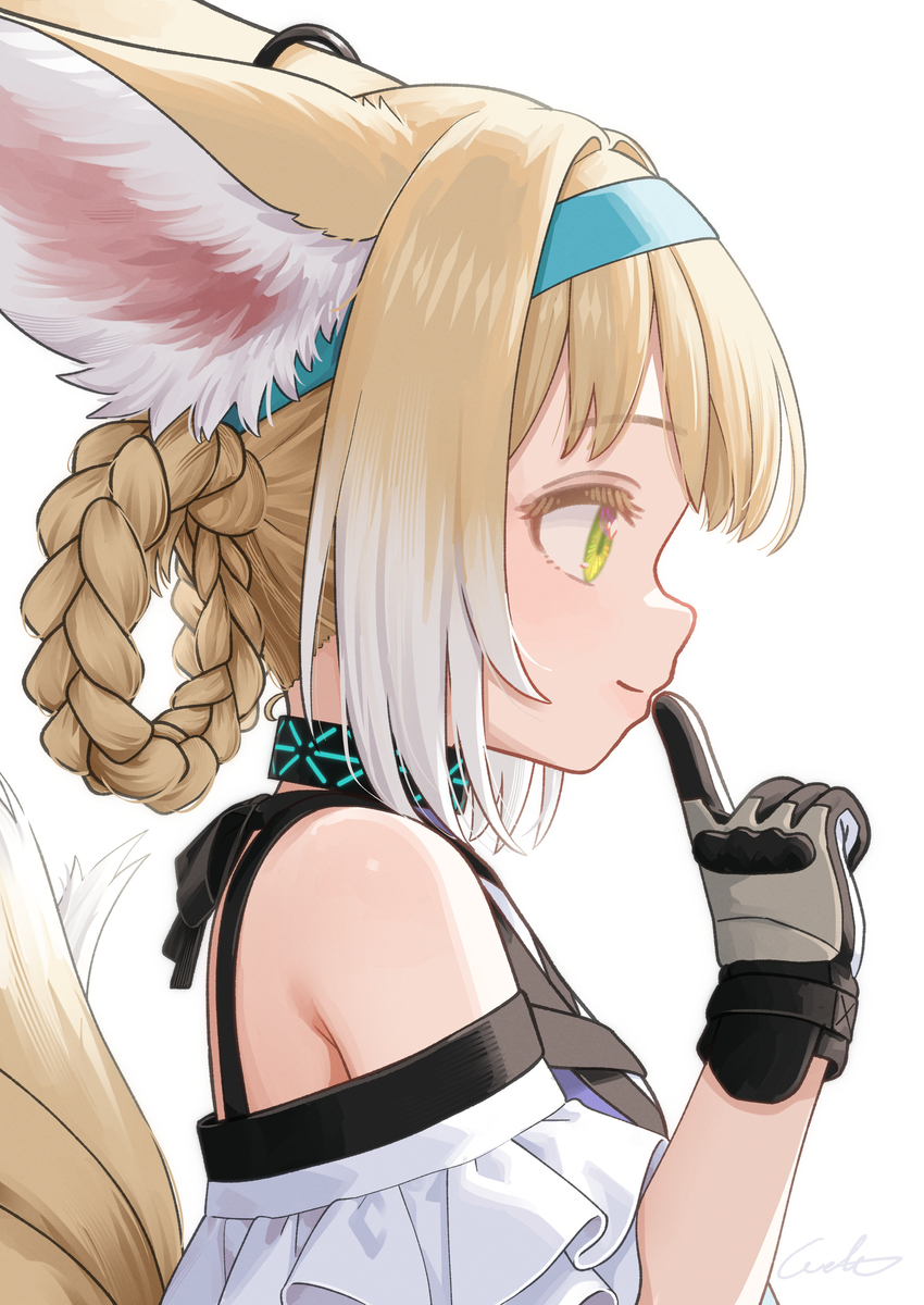 This is a pixiv picture whose title is 横顔スズラン.