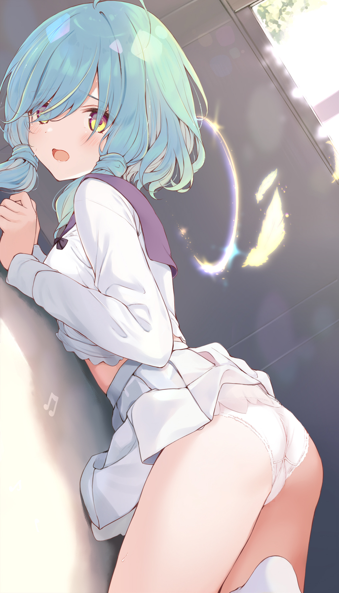 This is a pixiv picture whose title is 白い学び舎で.