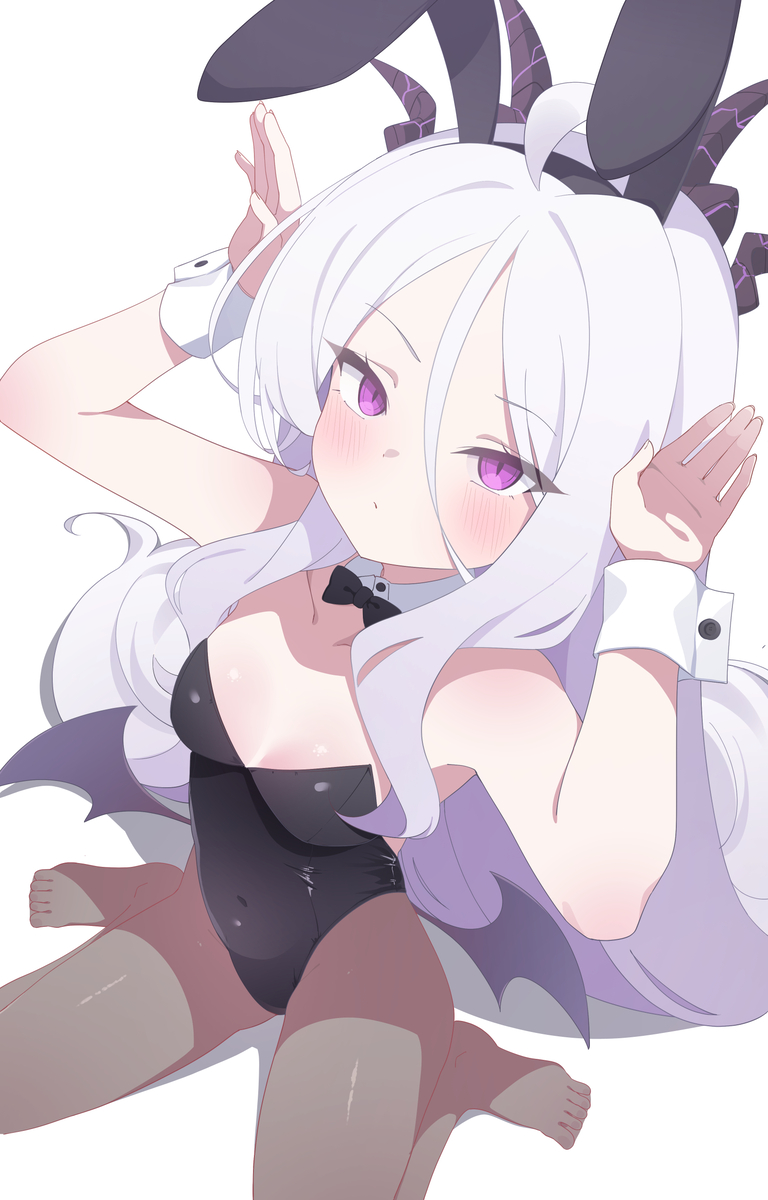 This is a pixiv picture whose title is 兎ヒナ.