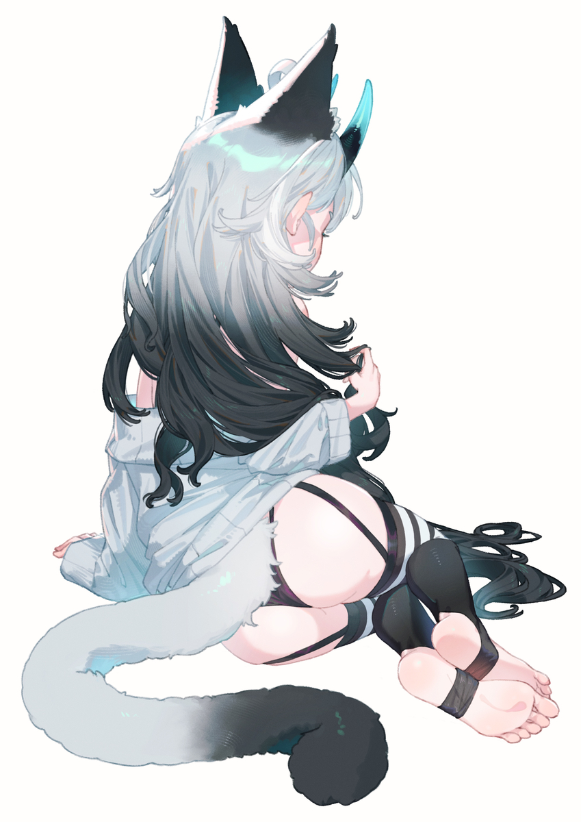 This is a pixiv picture whose title is 角猫.