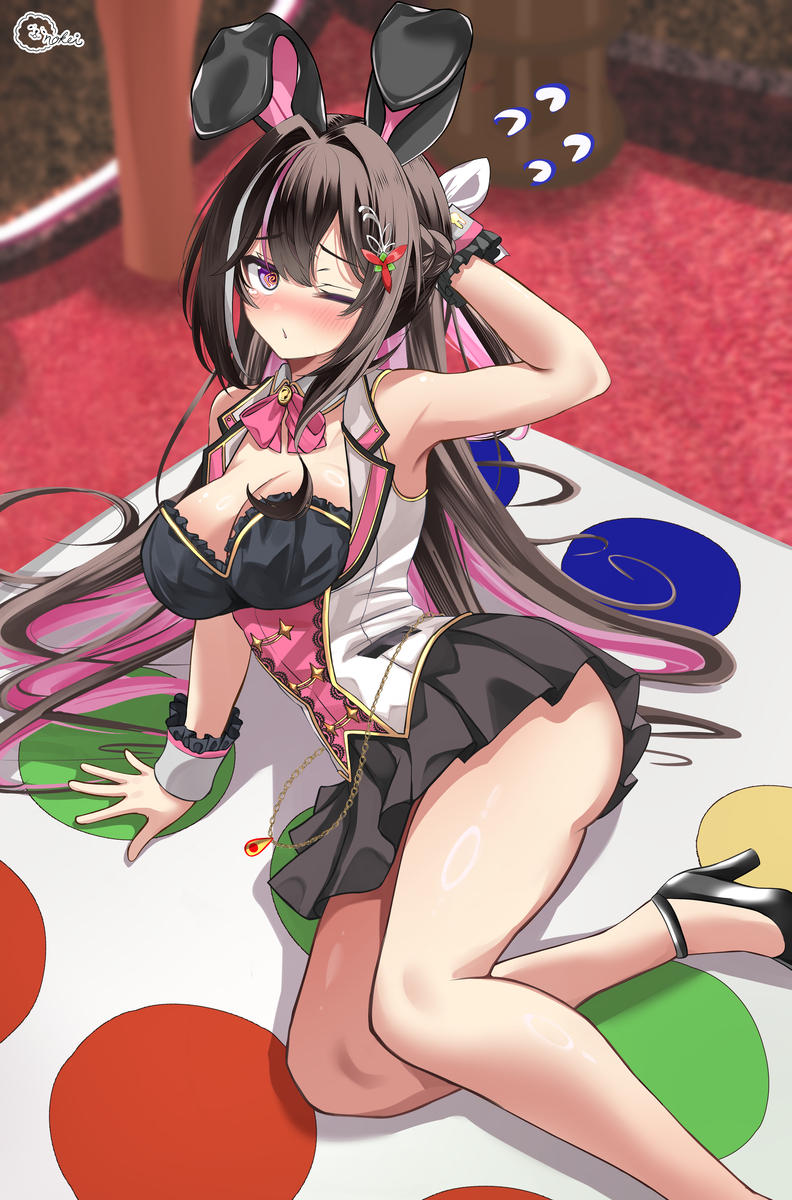 This is a pixiv picture whose title is ツイスターに敗北あずきち🐇.