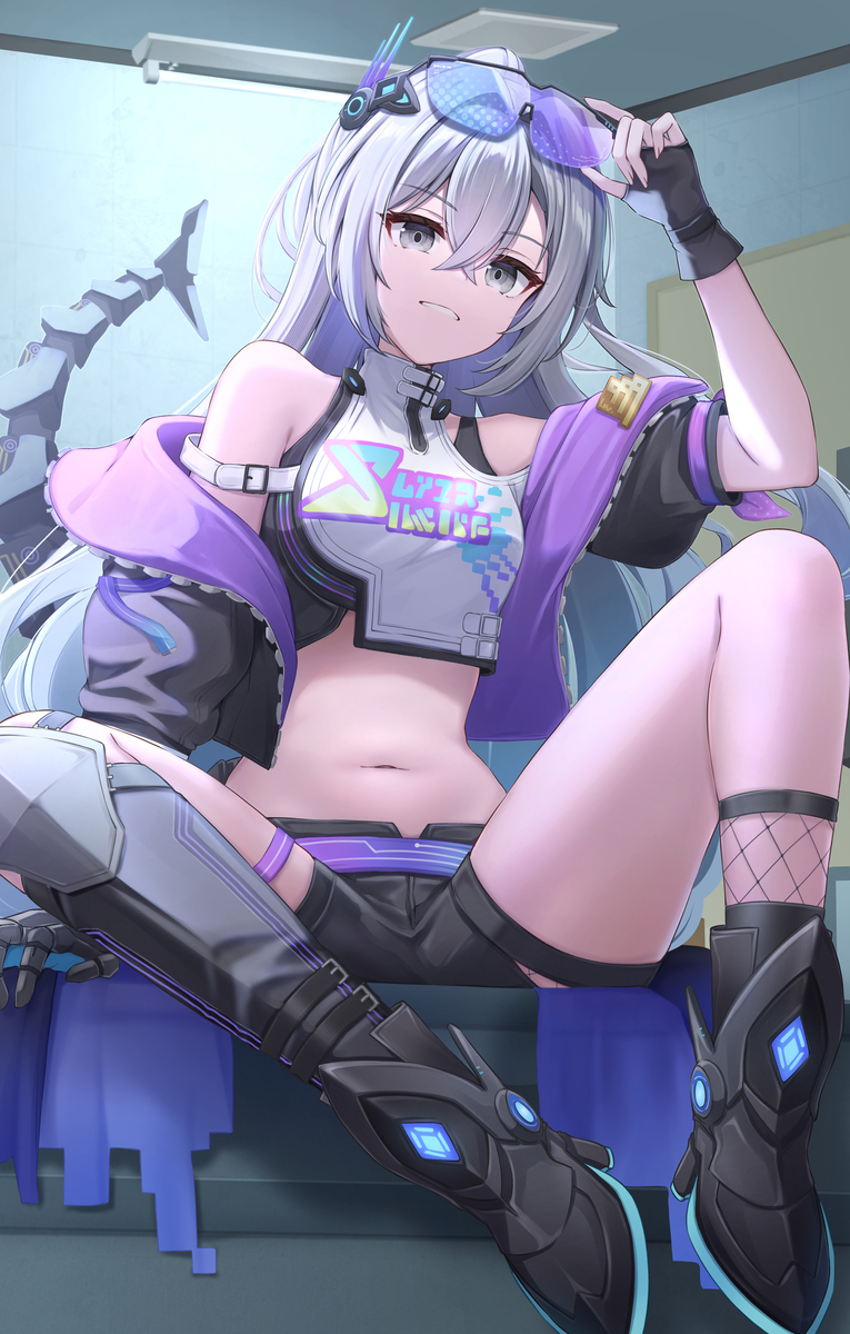 This is a pixiv picture whose title is 銀狼LV.999.