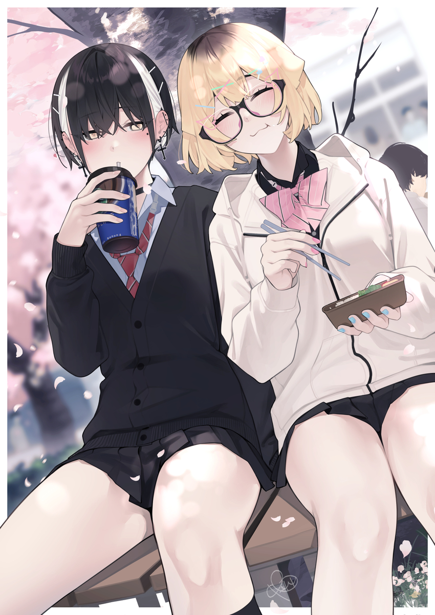 This is a pixiv picture whose title is 春の中庭お弁当タイム🌸.