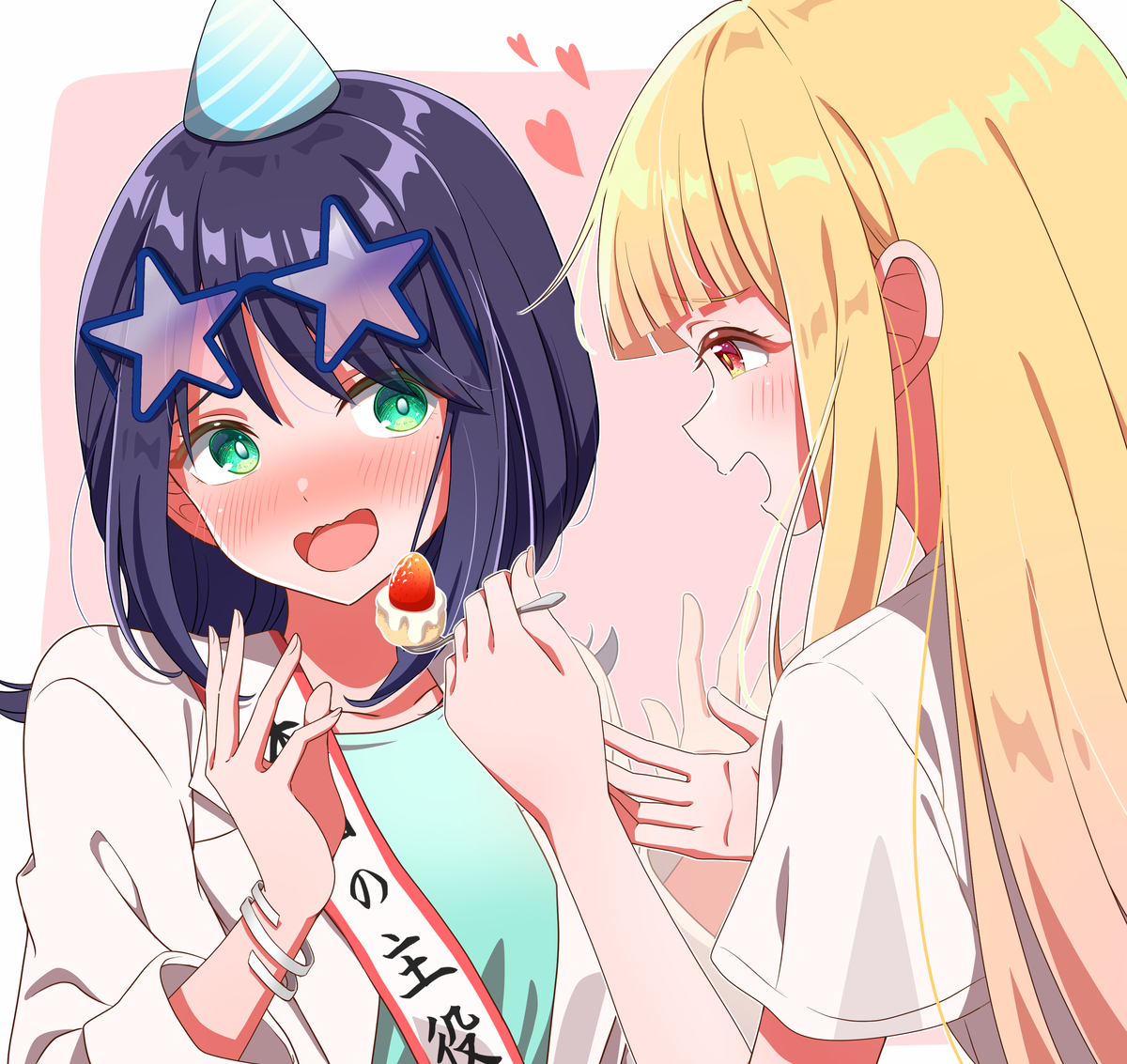 This is a pixiv picture whose title is かぐやに色々と施される葉.
