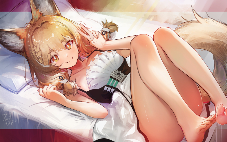 This is a pixiv picture whose title is ロッシちゃんの裸足.