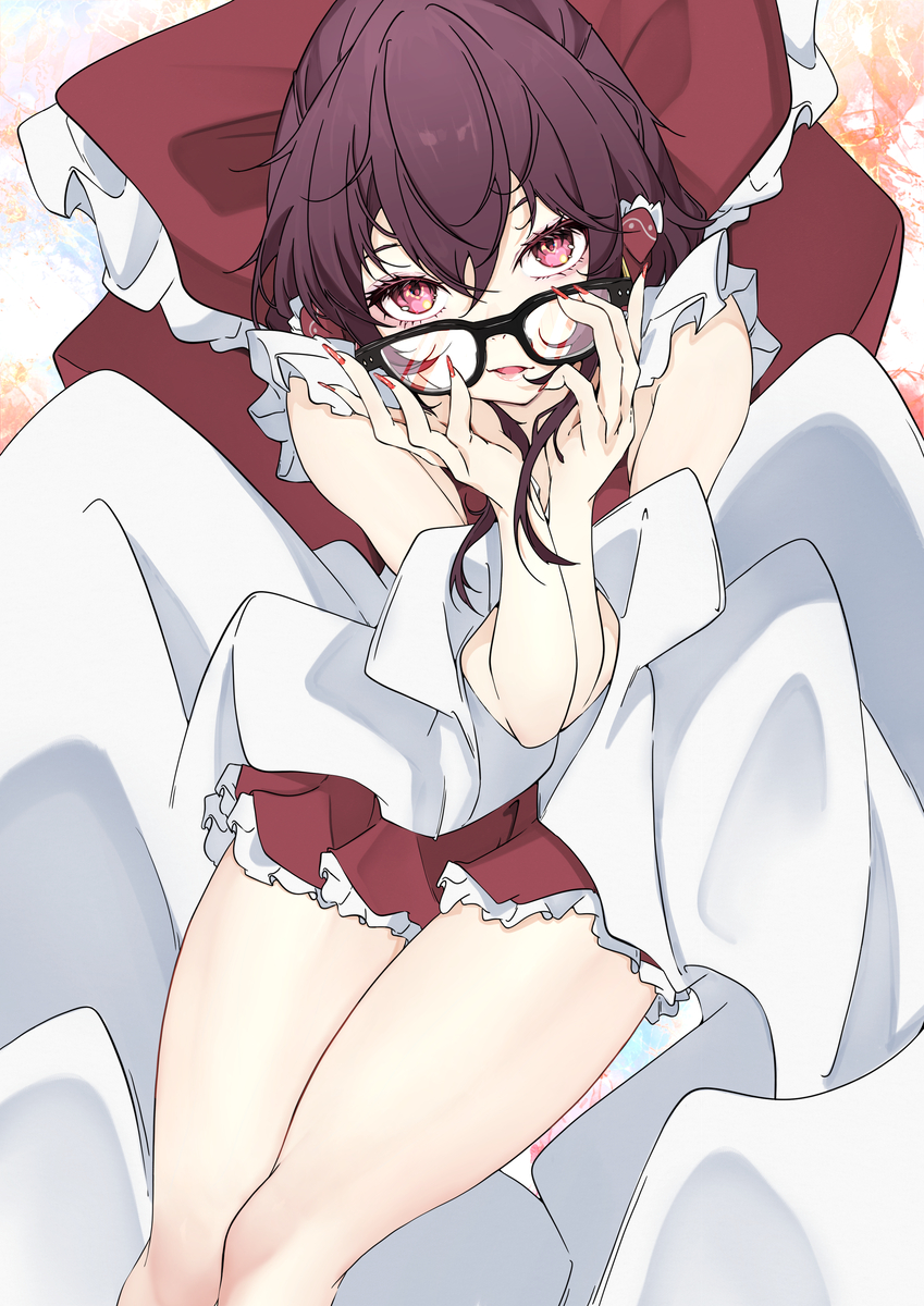 This is a pixiv picture whose title is 霊夢.