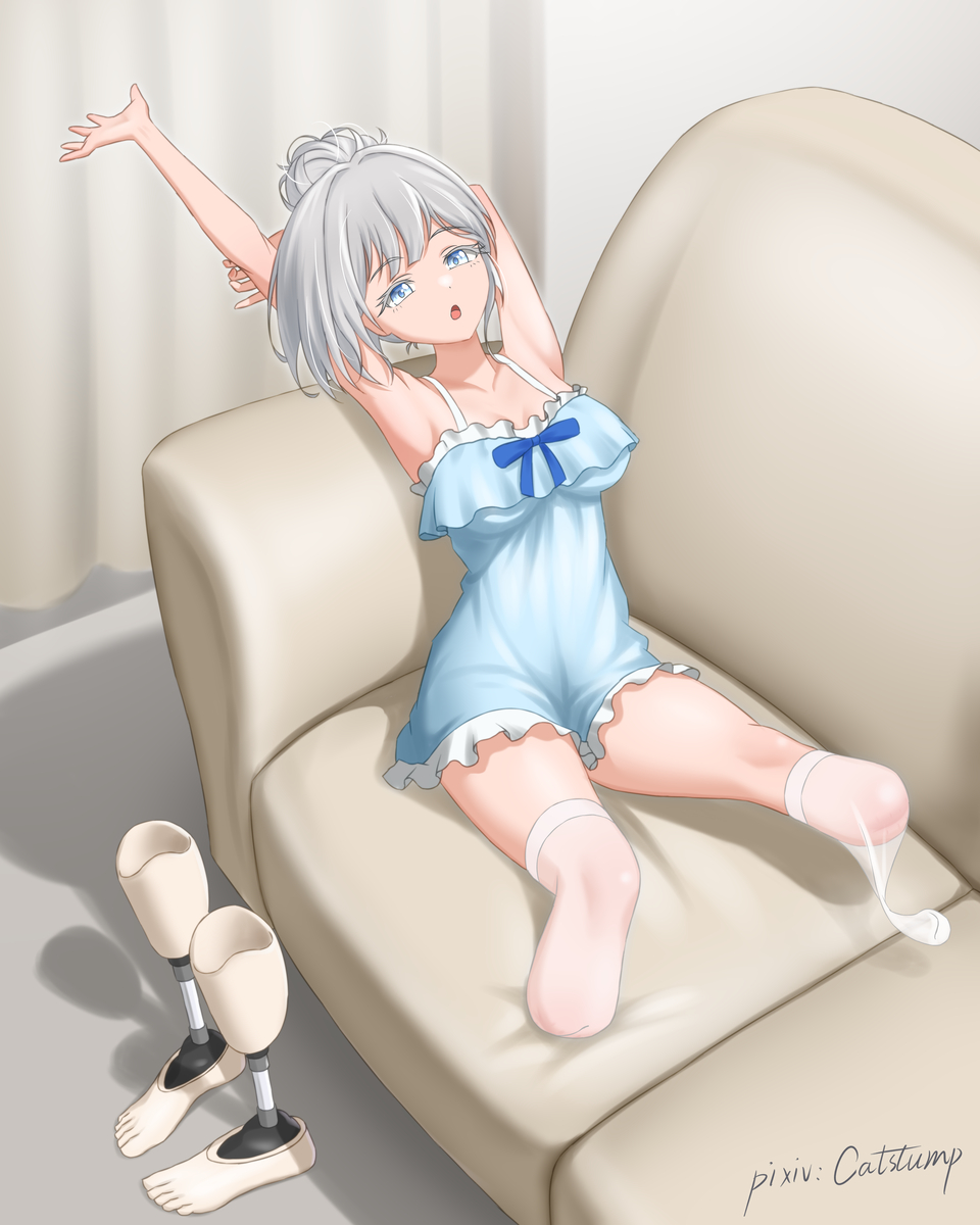 This is a pixiv picture whose title is 睡衣系列-艾薇希.
