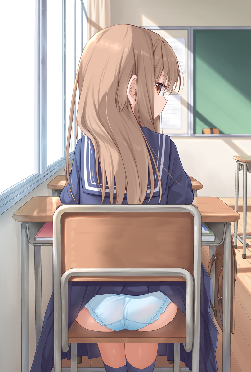 This is a pixiv picture whose title is 「……なに？」.