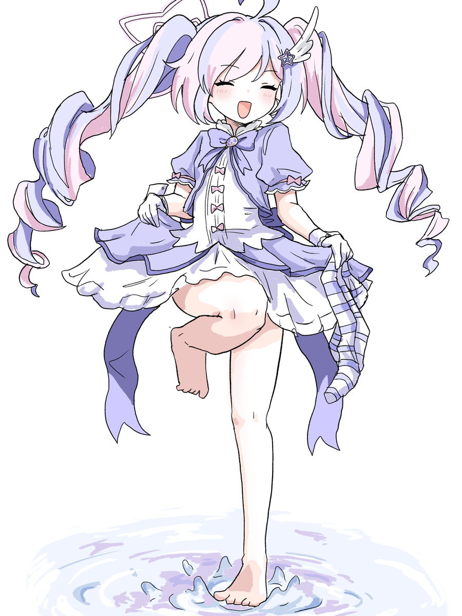 This is a pixiv picture whose title is マジカル素足.