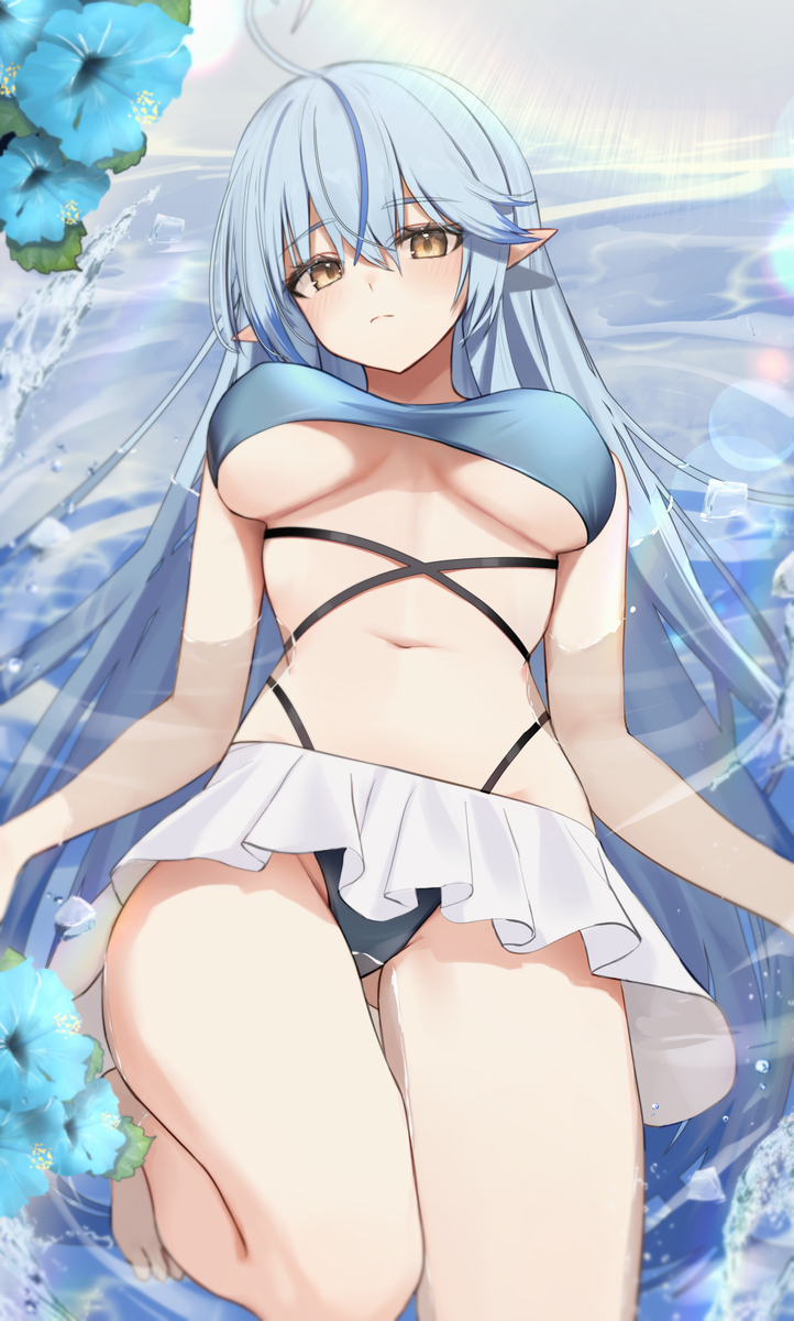 This is a pixiv picture whose title is 「冷や水着しラミィ」.