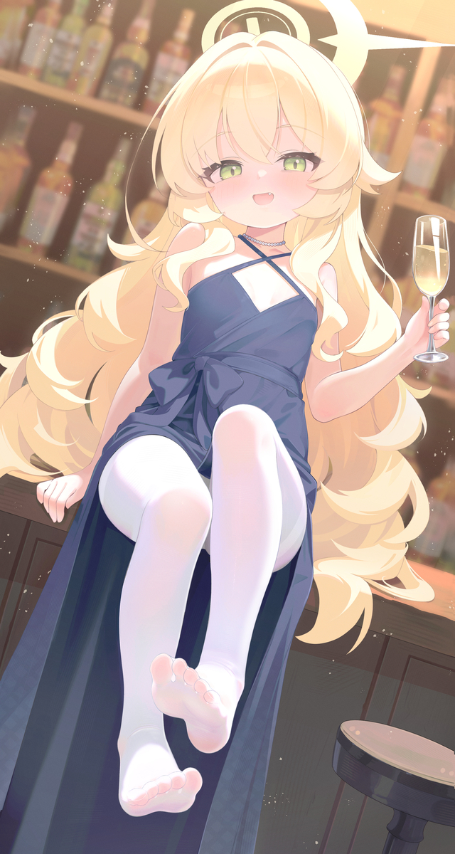 This is a pixiv picture whose title is ニヤニヤ教授.