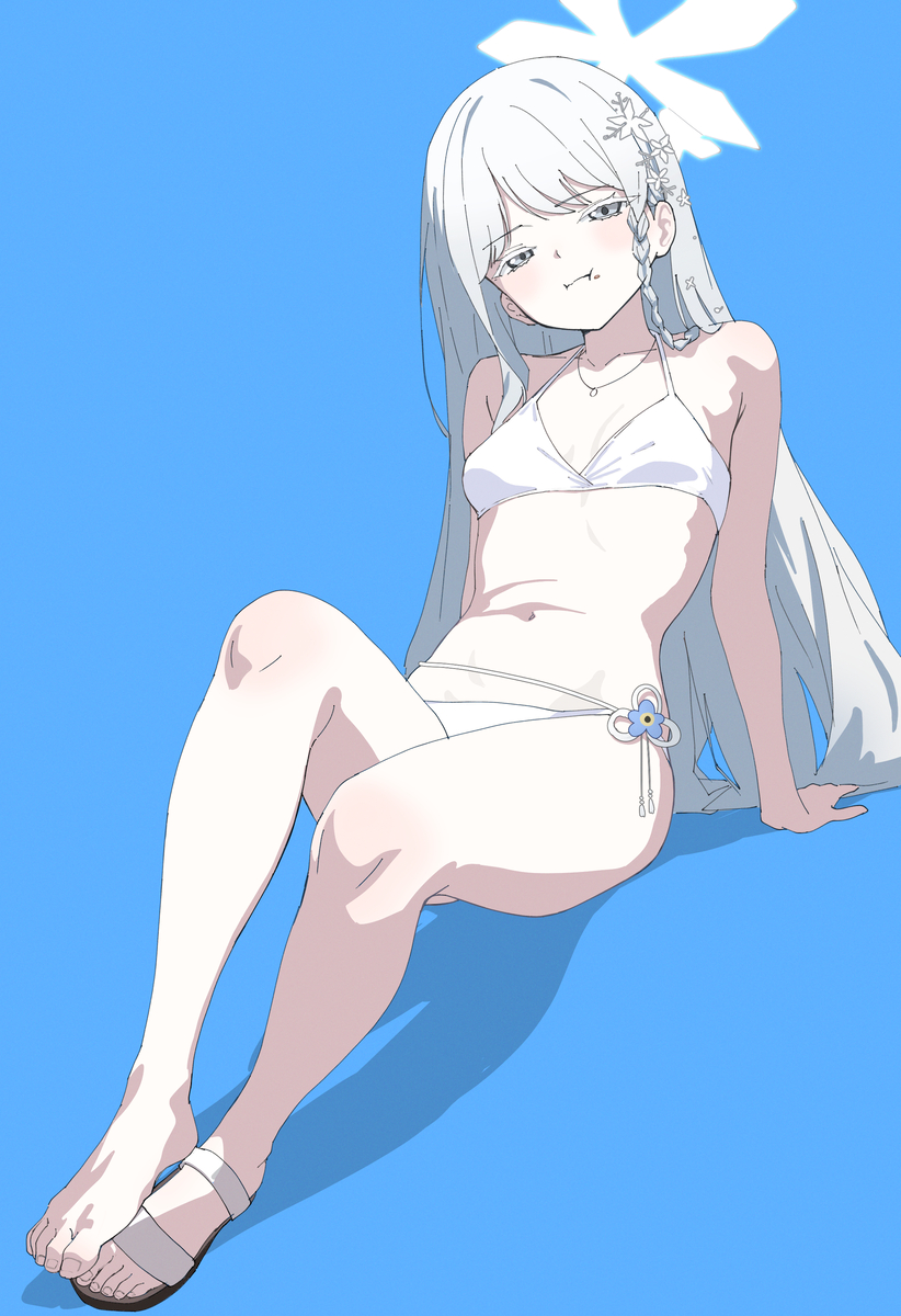 This is a pixiv picture whose title is 水着ナグサ.