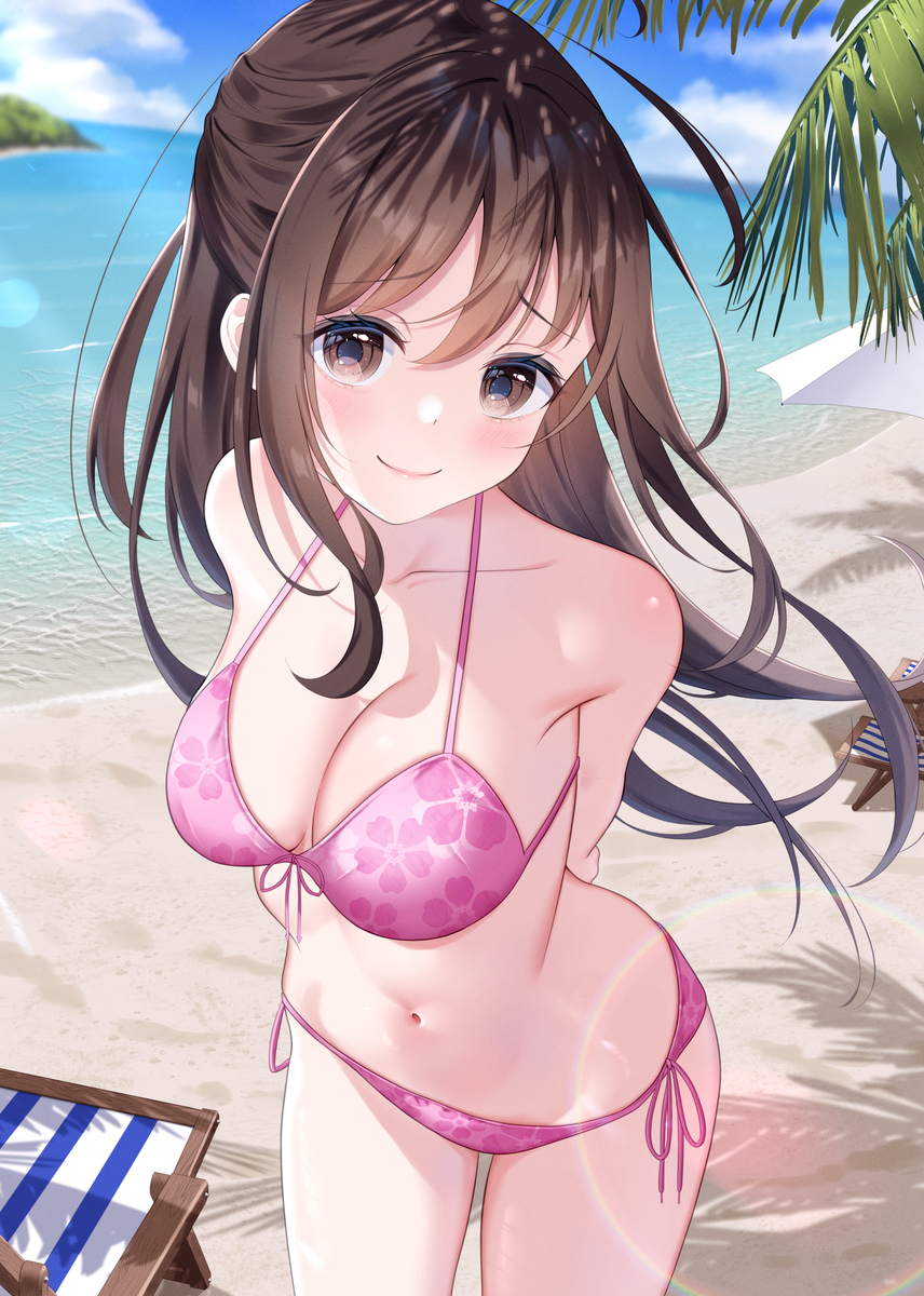 This is a pixiv picture whose title is 「水着、どうかな…？」.