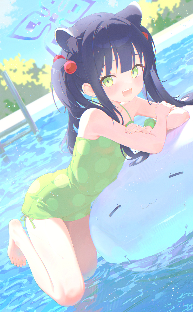 This is a pixiv picture whose title is シュエリン(水着).