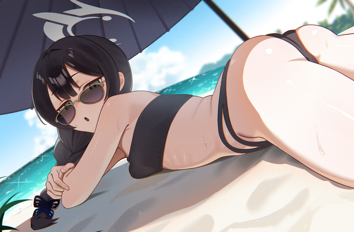 This is a pixiv picture whose title is 水着キサキ🏝️🍑🍑.