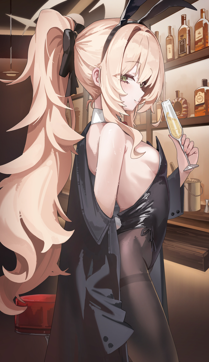 This is a pixiv picture whose title is ニヤニヤ教授🥂.