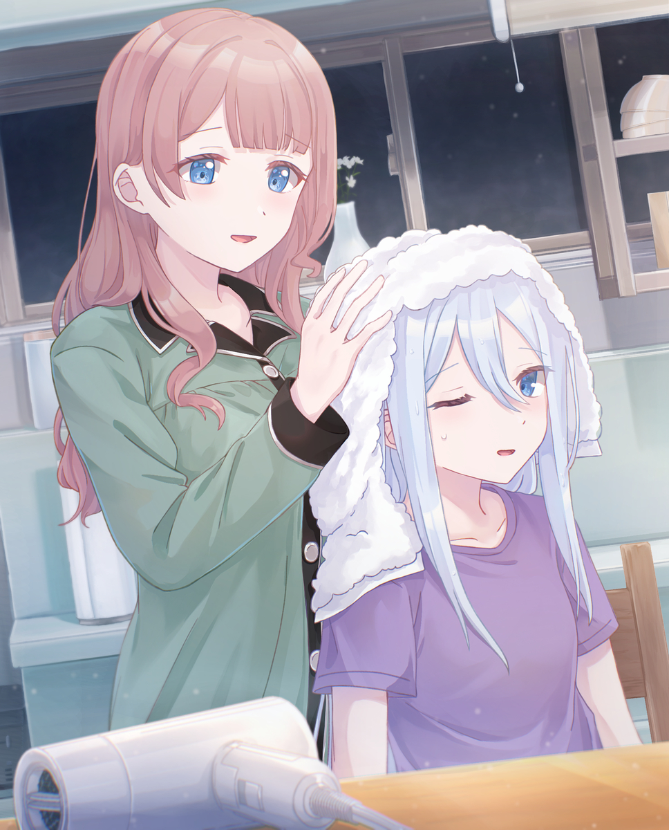 This is a pixiv picture whose title is 髪を拭く.