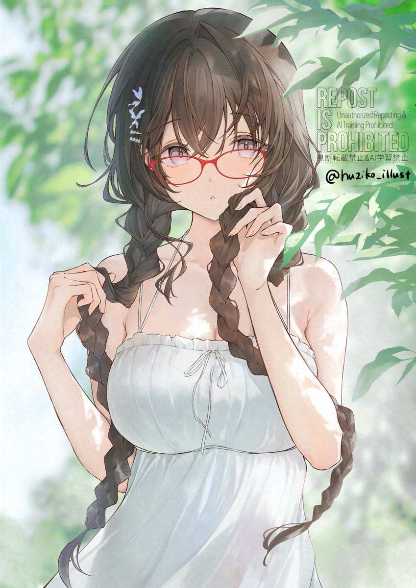This is a pixiv picture whose title is 地味だけど気になる子.