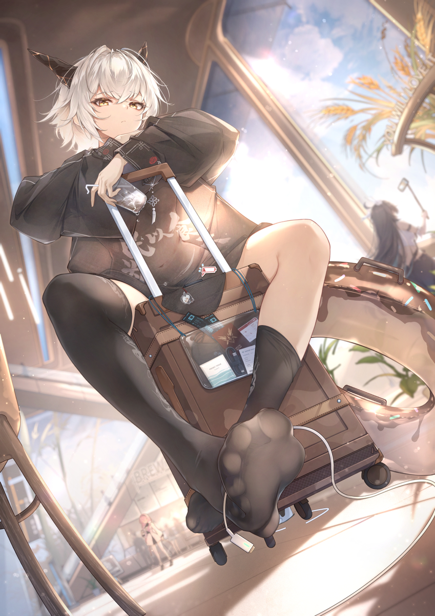 This is a pixiv picture whose title is 1%.