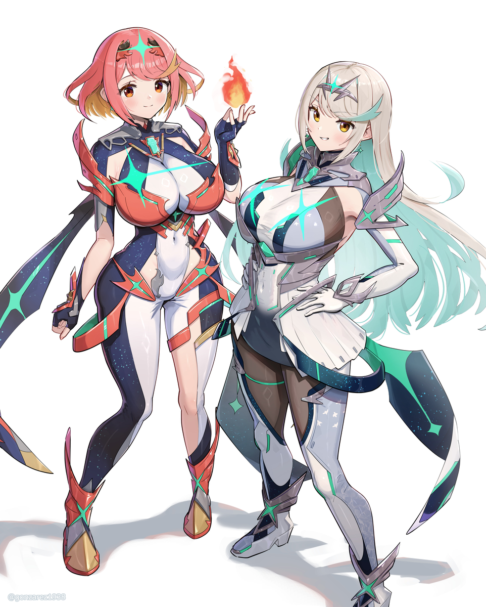 This is a pixiv picture whose title is 新衣装ホムヒカ.