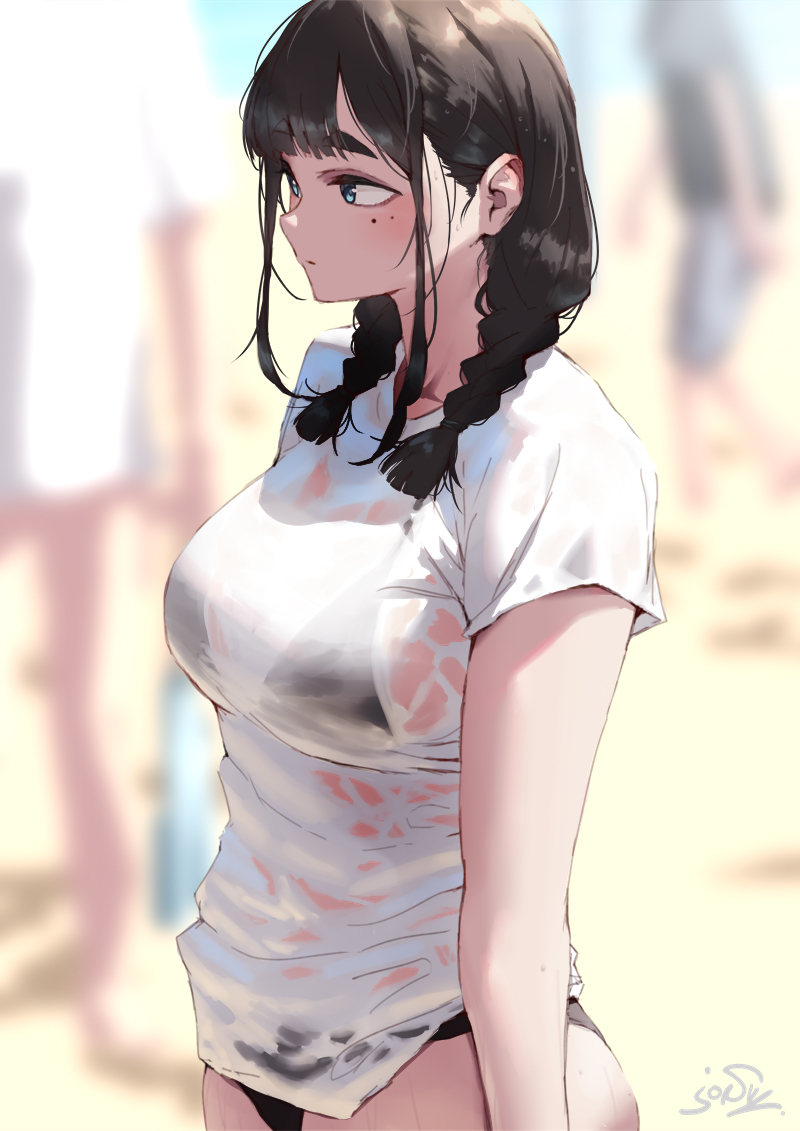 This is a pixiv picture whose title is Tシャツの下が大胆だった女子.