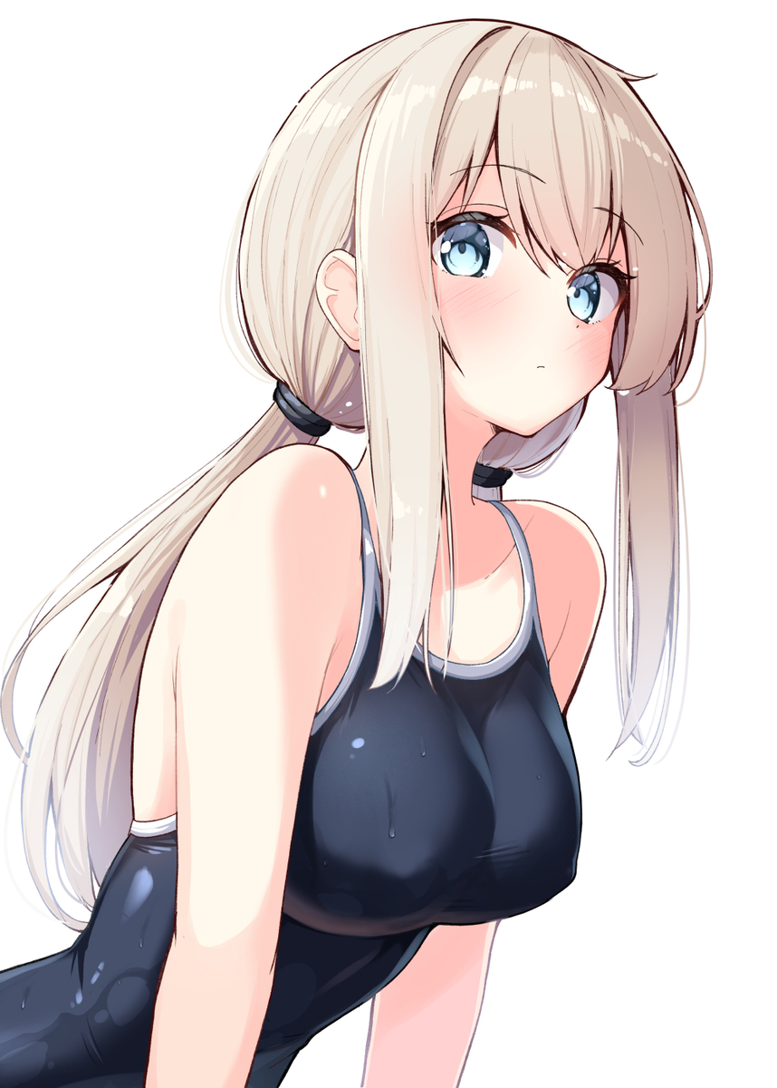 This is a pixiv picture whose title is （いつもより視線を感じる気がする…）.