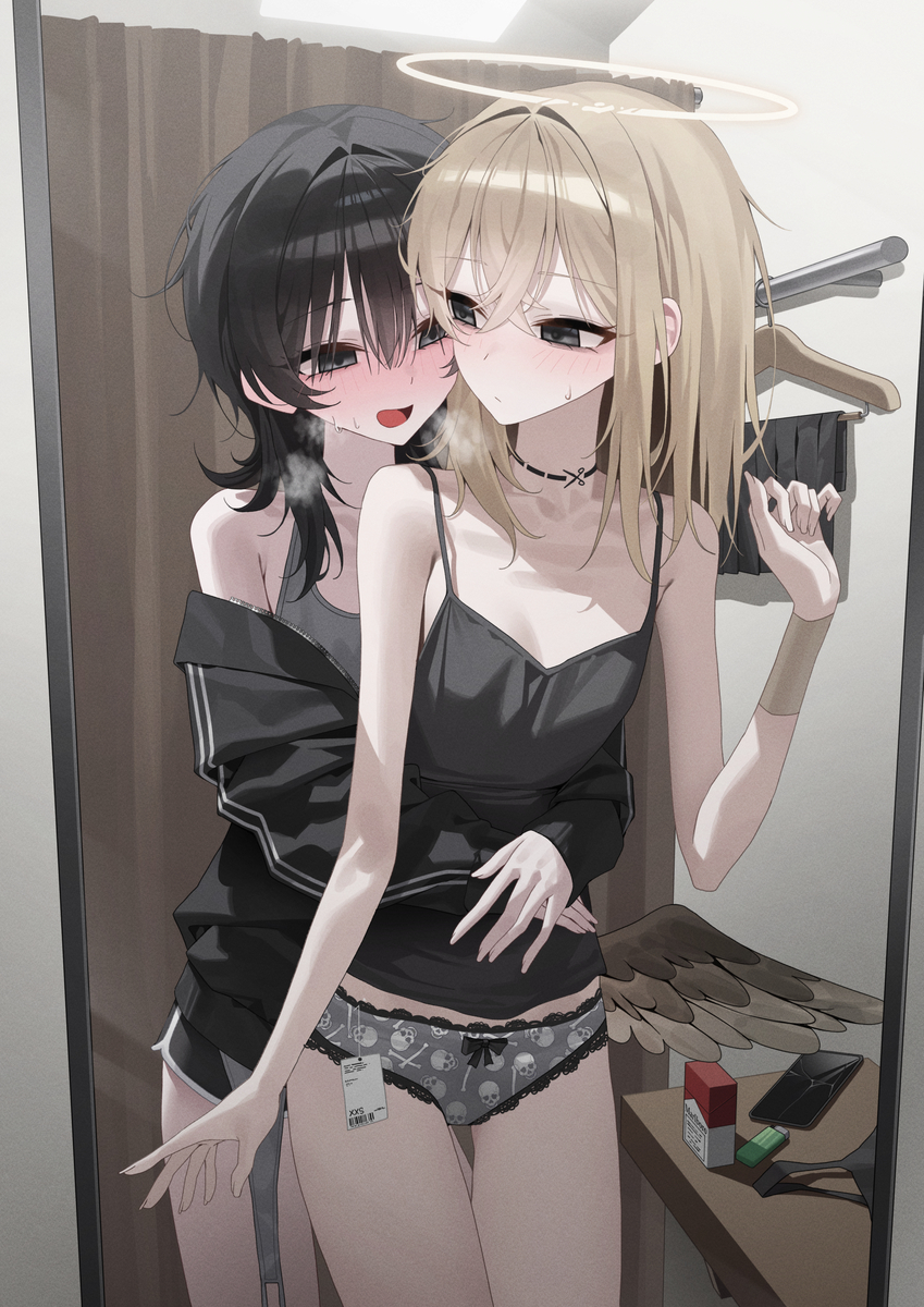 This is a pixiv picture whose title is 「あの…フィッティングルームまでついて来なくてもよくない…？」.