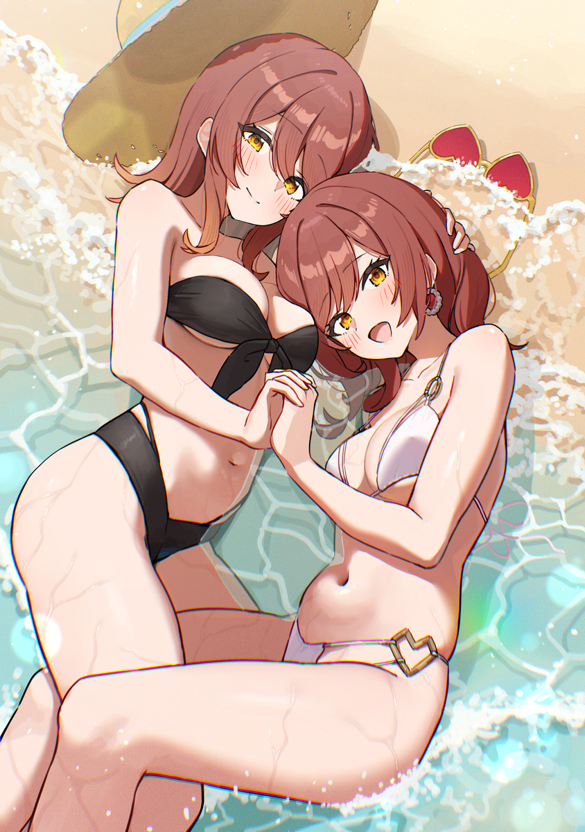 This is a pixiv picture whose title is 水着大崎姉妹(成人).