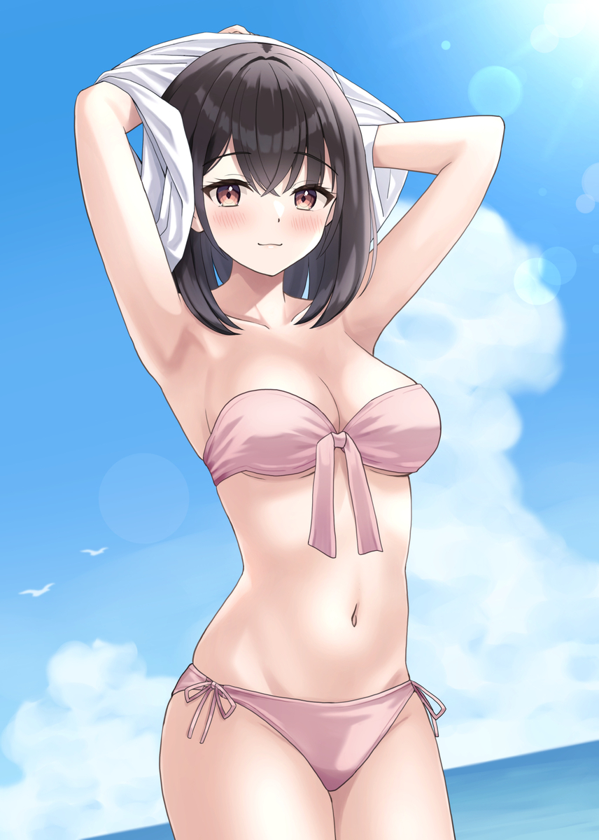 This is a pixiv picture whose title is 「今年の水着、似合ってる？」.