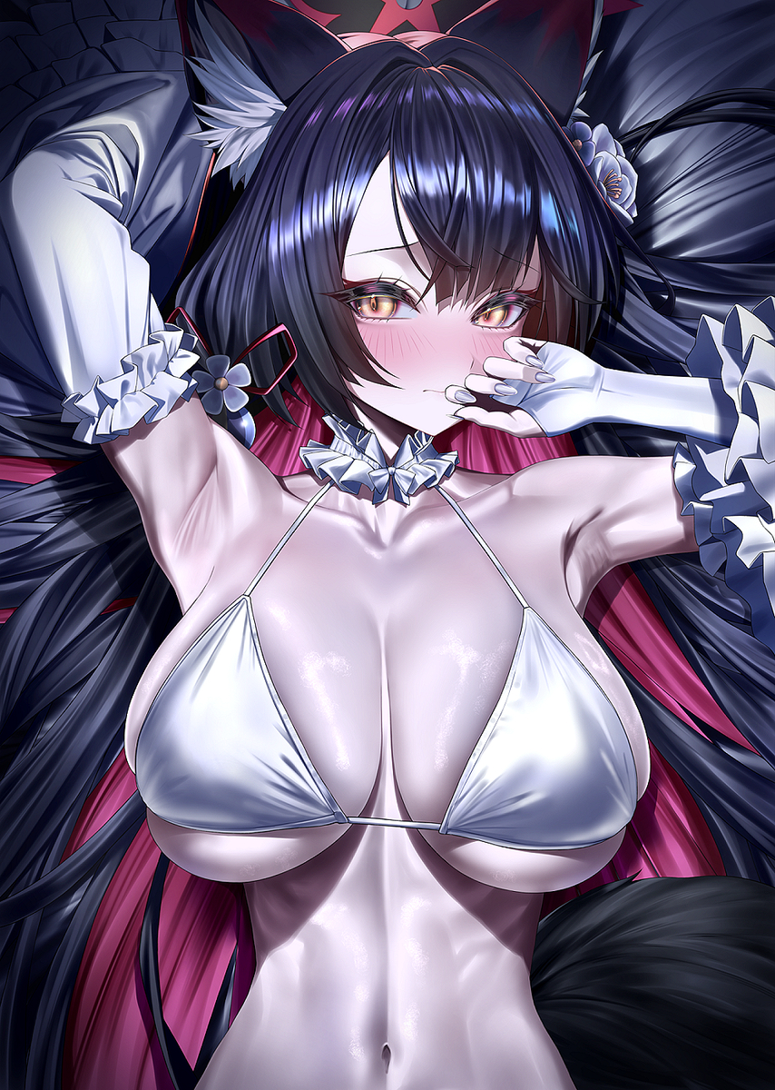 This is a pixiv picture whose title is ワカモ 仰向け袖フリル水着.
